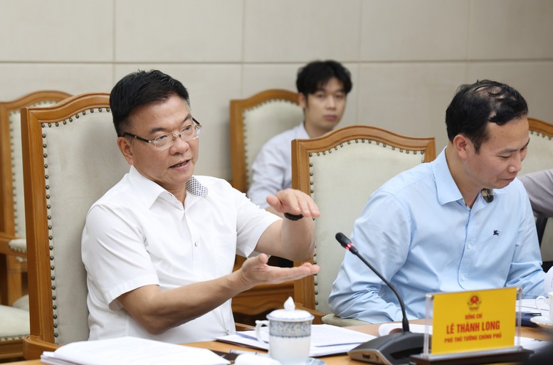 Phó Thủ tướng Lê Thành Long chủ trì họp về phân cấp, phân quyền lĩnh vực tư pháp